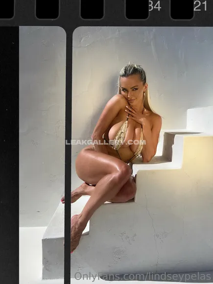 Lindseypelas Exclusive Leaked Nude Onlyfans #1798977
