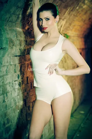Lillyroma1982 Exclusive Leaked Nude Onlyfans #1851476