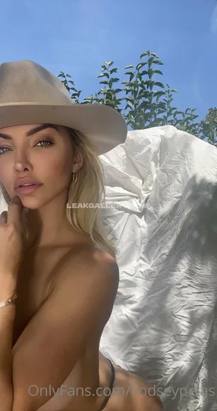 Lindseypelas Exclusive Leaked Nude Onlyfans #1790565