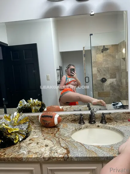 Azra_lifts Exclusive Leaked Nude Onlyfans #1011852