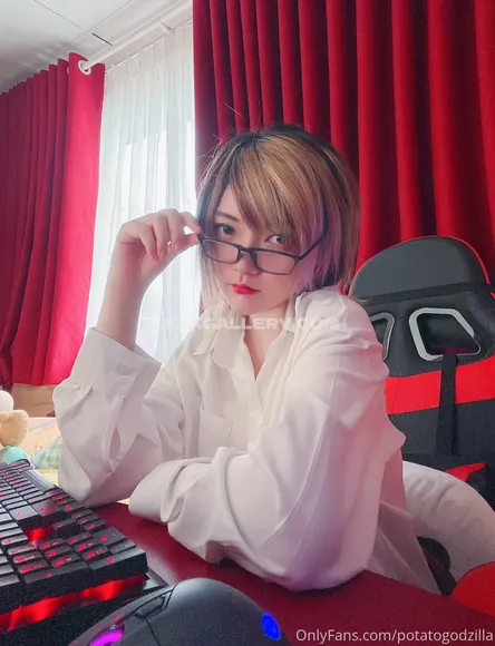 Potatogodzilla Exclusive Leaked Nude Onlyfans #1903701