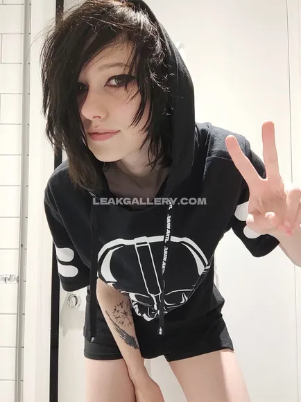 Littleemokitten Exclusive Leaked Nude Onlyfans #2175711