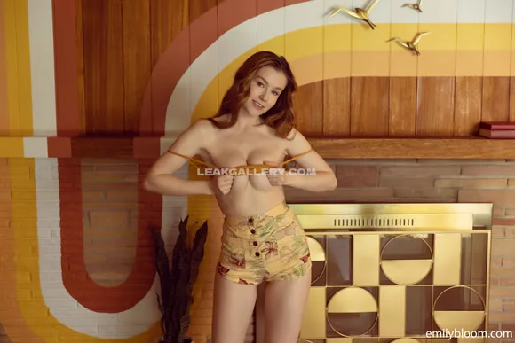 Theemilybloom Exclusive Leaked Nude Onlyfans #1992170