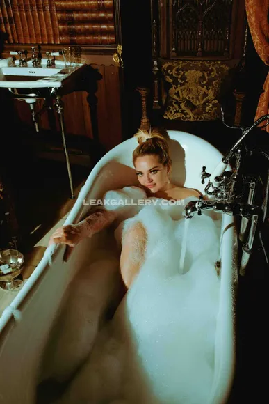 Lanageorge Exclusive Leaked Nude Onlyfans #1975038