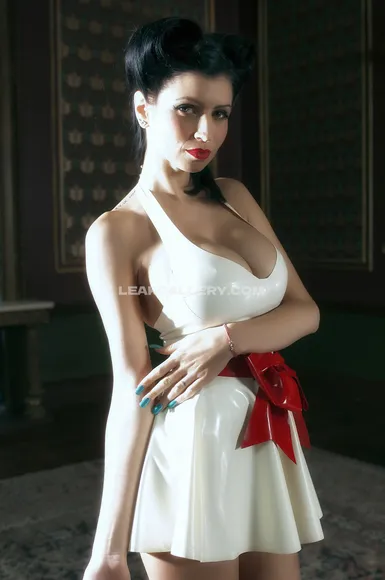 Lillyroma1982 Exclusive Leaked Nude Onlyfans #1844652
