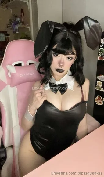Pipssqueakss Exclusive Leaked Nude Onlyfans #957055