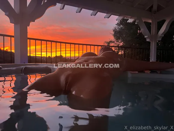 X_elizabeth_skylar_x Exclusive Leaked Nude Onlyfans #735689
