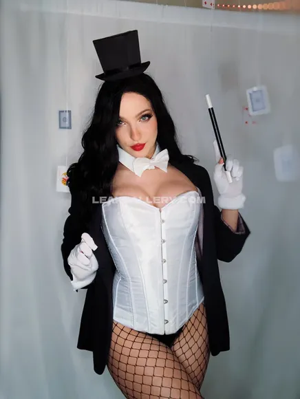 Missfloraberlin Exclusive Leaked Nude Onlyfans #2078590