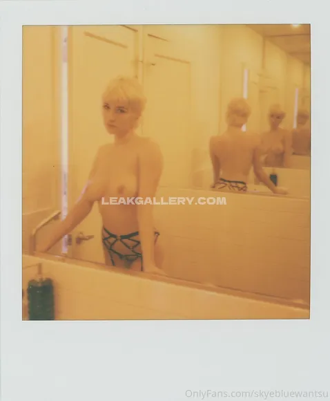 Skyebluewantsu Exclusive Leaked Nude Onlyfans #1797575