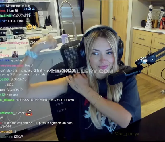 Corinnakopf / corinakopf / corinniakopf / corrinakopf Exclusive Leaked Nude Onlyfans #2186535