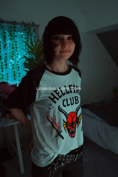 Littleemokitten Exclusive Leaked Nude Onlyfans #2190458