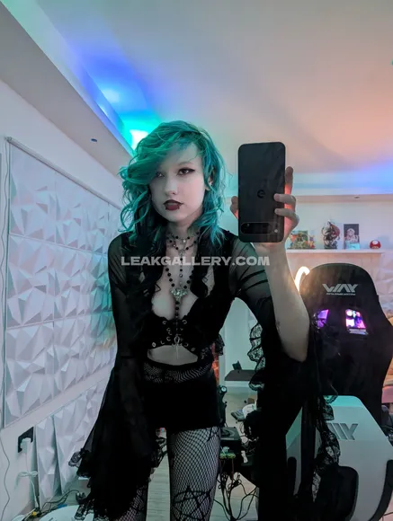 Littleemokitten Exclusive Leaked Nude Onlyfans #2169658