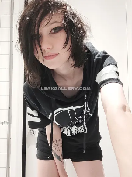 Littleemokitten Exclusive Leaked Nude Onlyfans #2169536