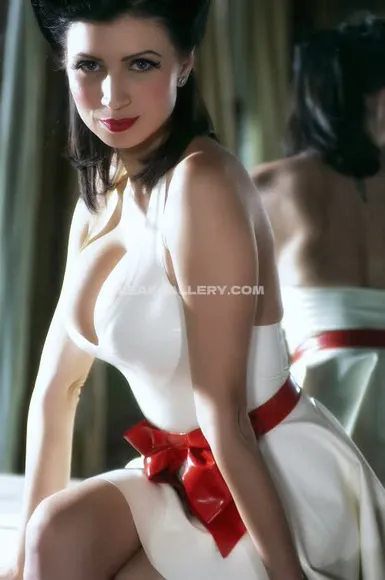 Lillyroma1982 Exclusive Leaked Nude Onlyfans #1848078