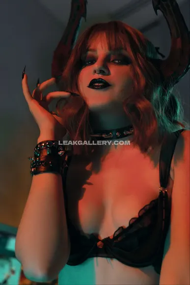 Olyashaa_official Exclusive Leaked Nude Onlyfans #971085