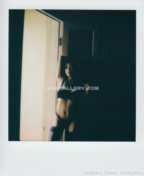 Eskyperry Exclusive Leaked Nude Onlyfans #2925496