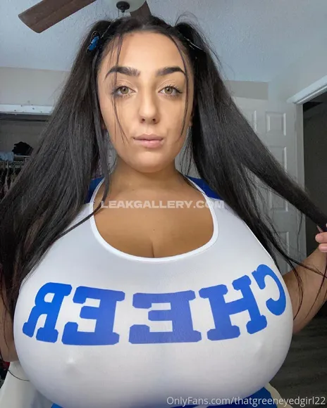 Thatgreeneyedgirl22 Exclusive Leaked Nude Onlyfans #2052922