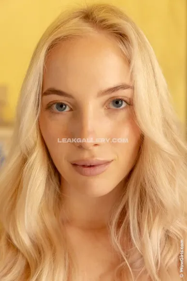 Youremmawhite Exclusive Leaked Nude Onlyfans #587433