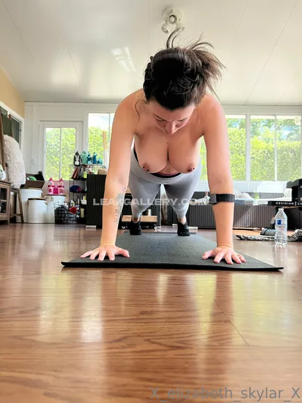 X_elizabeth_skylar_x Exclusive Leaked Nude Onlyfans #735192