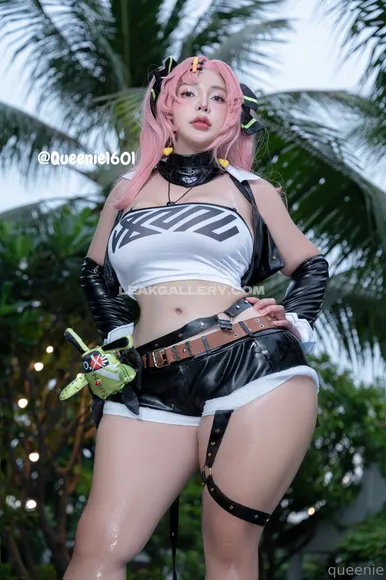 Queenie16_1 Exclusive Leaked Nude Onlyfans #1978232