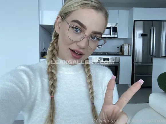 Blakeblossom Exclusive Leaked Nude Onlyfans #2028876