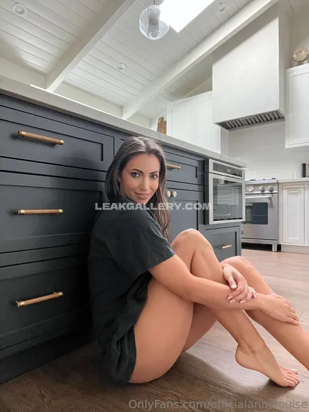 Annalouieaustin Exclusive Leaked Nude Onlyfans #918788