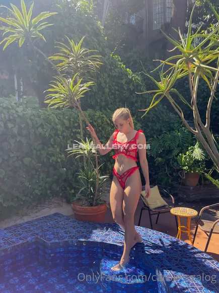 Carolinezalog Exclusive Leaked Nude Onlyfans #1884052