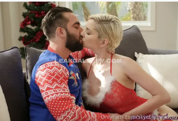 Skyebluewantsu Exclusive Leaked Nude Onlyfans #1790691