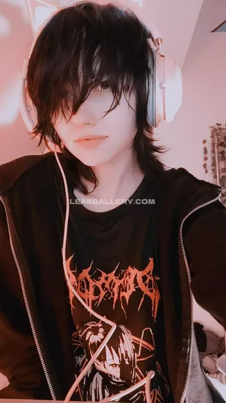 Littleemokitten Exclusive Leaked Nude Onlyfans #2180022