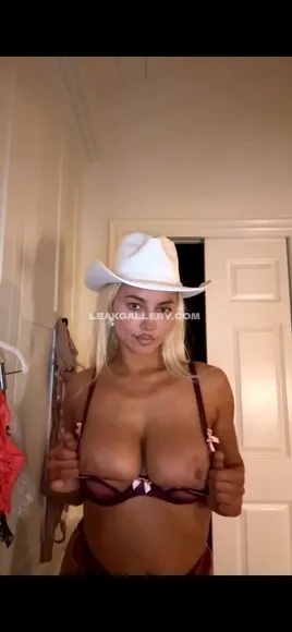 Lindseypelas Exclusive Leaked Nude Onlyfans #1793696