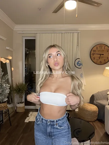 Prettybitchmia Exclusive Leaked Nude Onlyfans #1598964