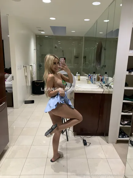 Prettybitchmia Exclusive Leaked Nude Onlyfans #1585132