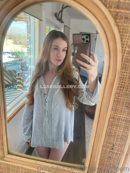 Theemilybloom Exclusive Leaked Nude Onlyfans #1997867