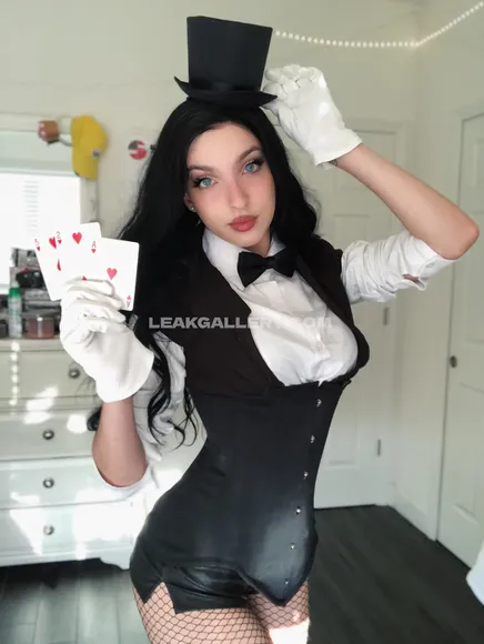 Missfloraberlin Exclusive Leaked Nude Onlyfans #2070391