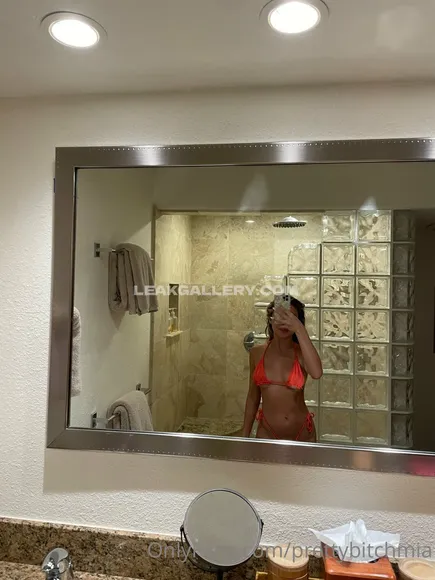 Prettybitchmia Exclusive Leaked Nude Onlyfans #1597186
