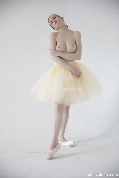 Theemilybloom Exclusive Leaked Nude Onlyfans #2008072