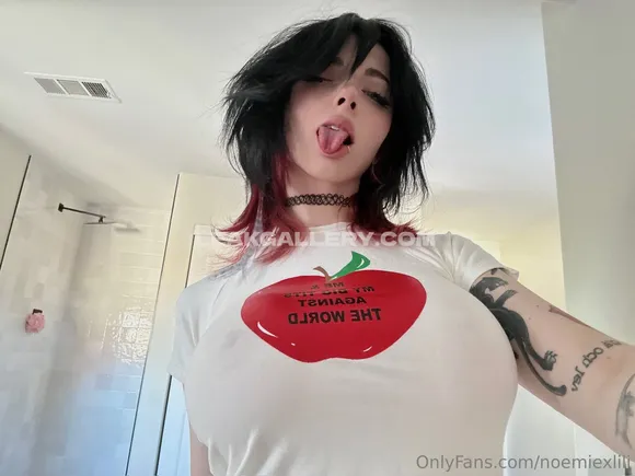 Noemiexlili / cinna.noe / cinnanoe / noemixlili Exclusive Leaked Nude Onlyfans #2139320