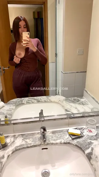 Priya_y / preeti_young Exclusive Leaked Nude Onlyfans #816399