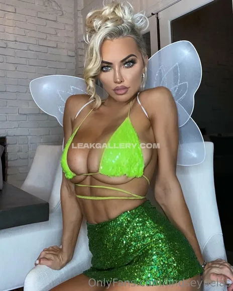 Lindseypelas Exclusive Leaked Nude Onlyfans #1792734