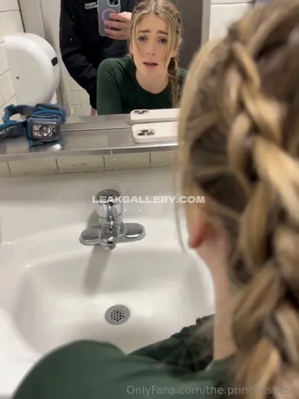 Jessnjamez Exclusive Leaked Nude Onlyfans #858374