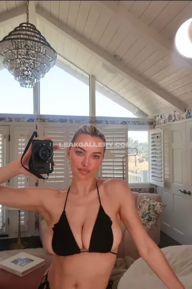 Lindseypelas Exclusive Leaked Nude Onlyfans #1794780