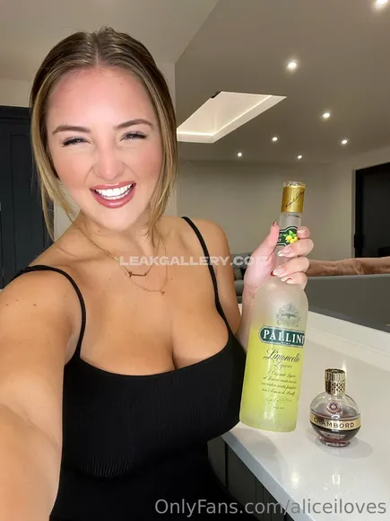 Aliceiloves Exclusive Leaked Nude Onlyfans #2035249