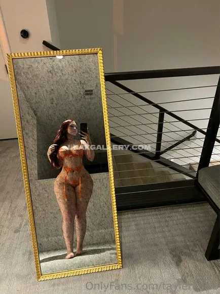 Taylerhills Exclusive Leaked Nude Onlyfans #1999189