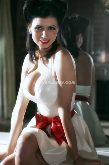Lillyroma1982 Exclusive Leaked Nude Onlyfans #1829925