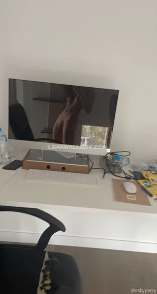 Eskyperry Exclusive Leaked Nude Onlyfans #2914002