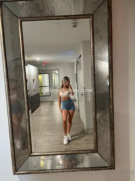 Prettybitchmia Exclusive Leaked Nude Onlyfans #1586414