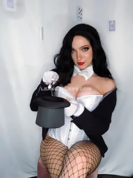 Missfloraberlin Exclusive Leaked Nude Onlyfans #2080215