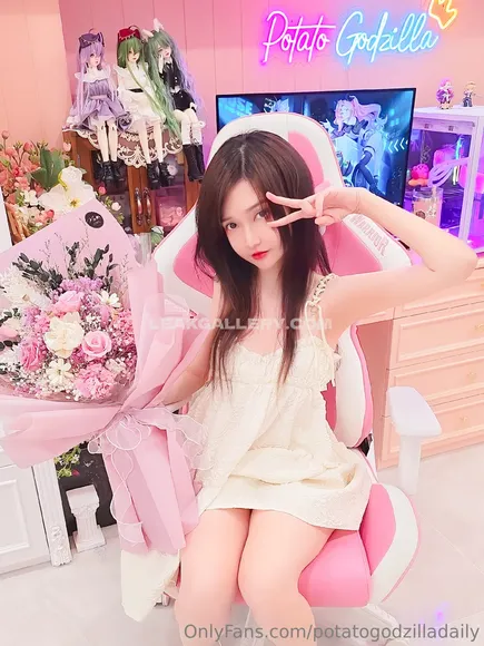 Potatogodzilla Exclusive Leaked Nude Onlyfans #1903395