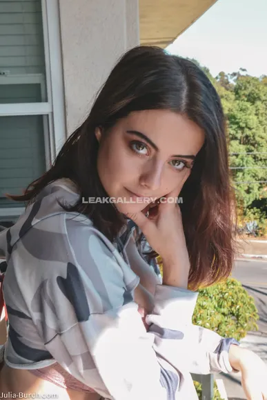 Juliaburch / juliaaburch Exclusive Leaked Nude Onlyfans #1436370