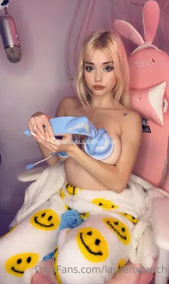 Juliaburch / juliaaburch Exclusive Leaked Nude Onlyfans #1443715